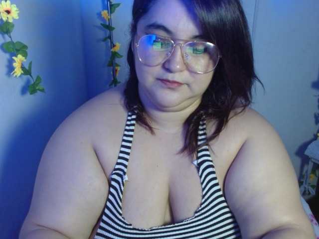 Live sex webcam photo for katia-16 #278174376