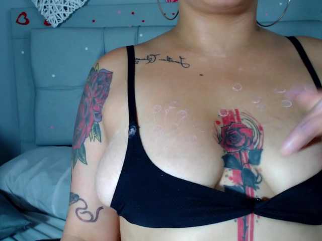 Live sex webcam photo for katia-tattoo #272752001