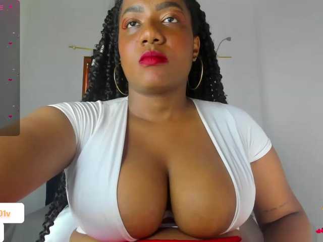 Live sex webcam photo for katie-01 #277054761