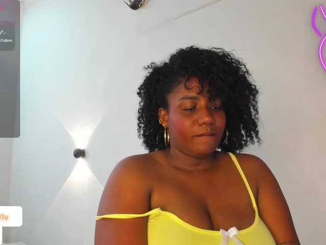 Live sex webcam photo for katie-01 #277564717