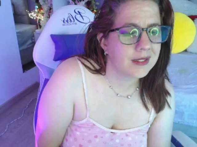 Live sex webcam photo for katie-joness #276108264