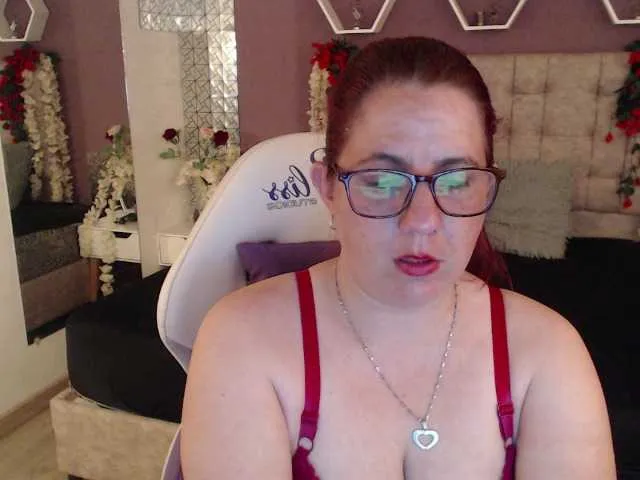 Live sex webcam photo for katie-joness #276635684