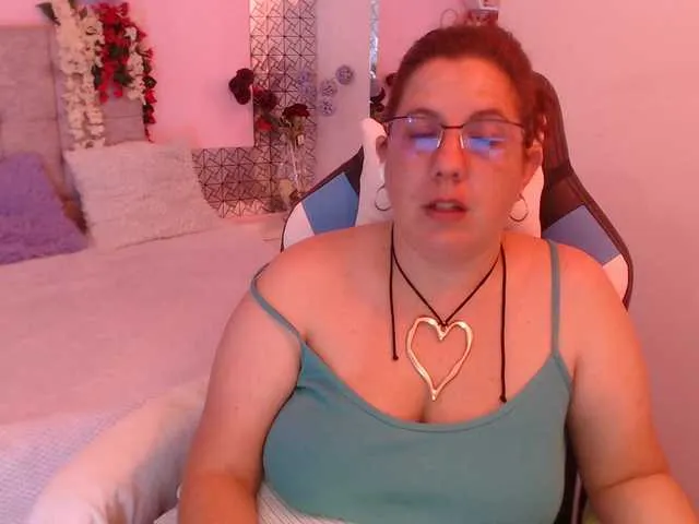 Live sex webcam photo for katie-joness #278154776