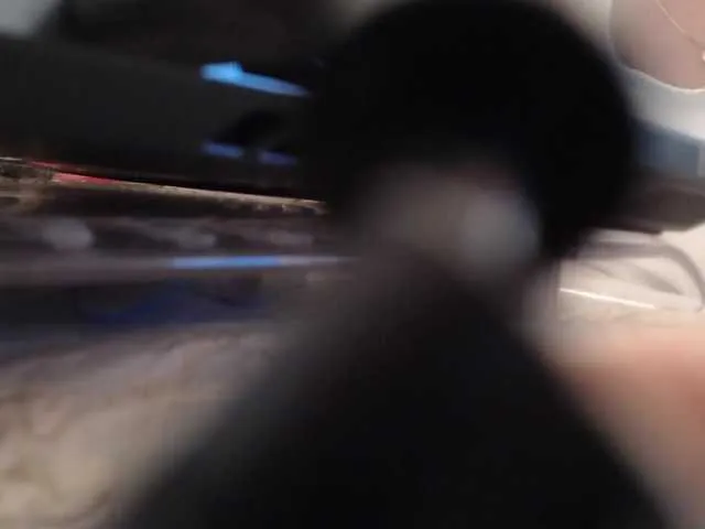 Live sex webcam photo for katniss1 #272204207