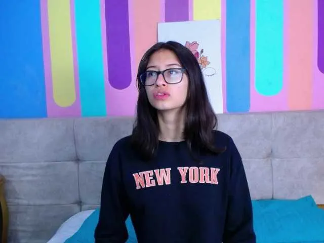 Live sex webcam photo for katnisslovee #276766305