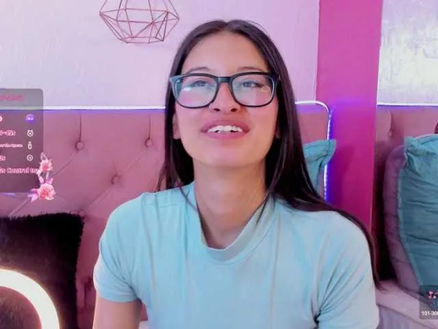 Live sex webcam photo for katnisslovee #278284073