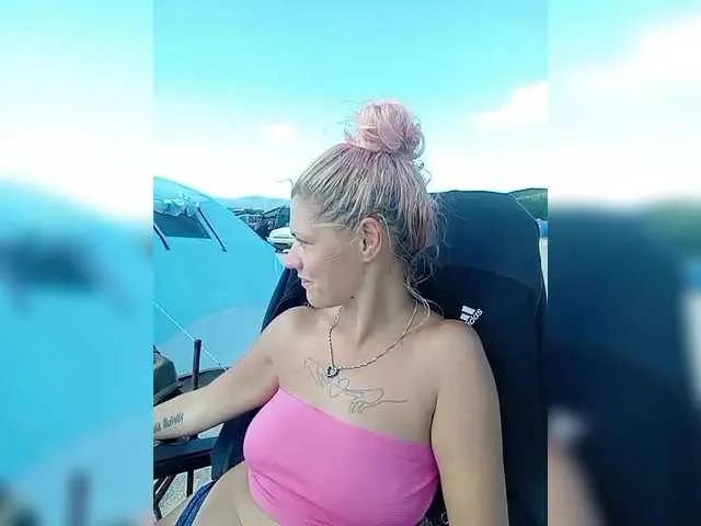 Live sex webcam photo for katriel #289579488