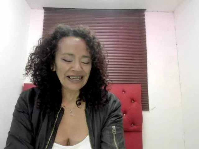 Live sex webcam photo for katrina-lov #273785917