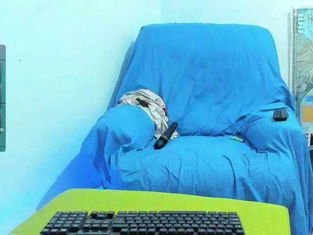 Live sex webcam photo for katrinadj #289692526