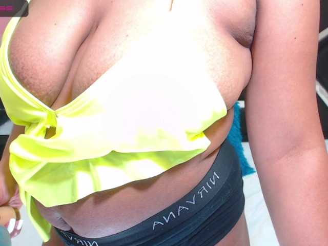 Live sex webcam photo for katryn-prieto #272020796