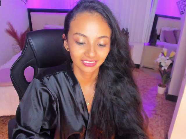 Live sex webcam photo for kattaleyaa1 #276757495