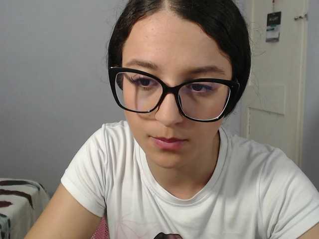 Live sex webcam photo for kattialov #278108027