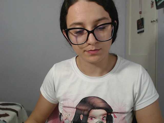 Live sex webcam photo for kattialov #278109769