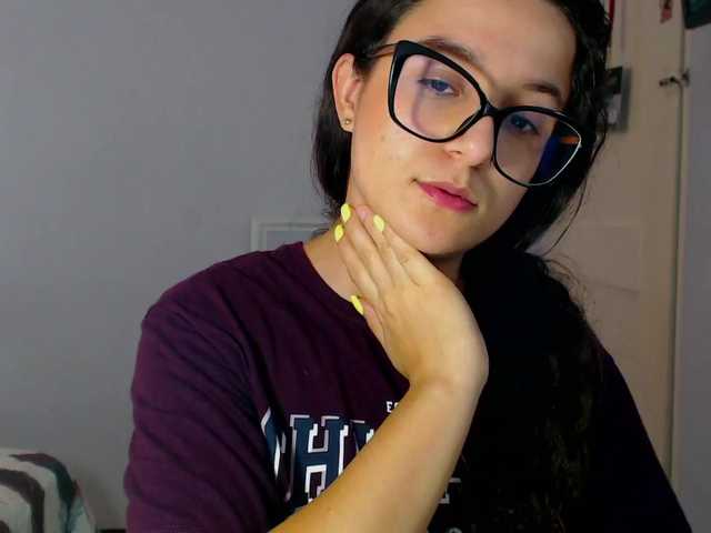 Live sex webcam photo for kattialov #278186160