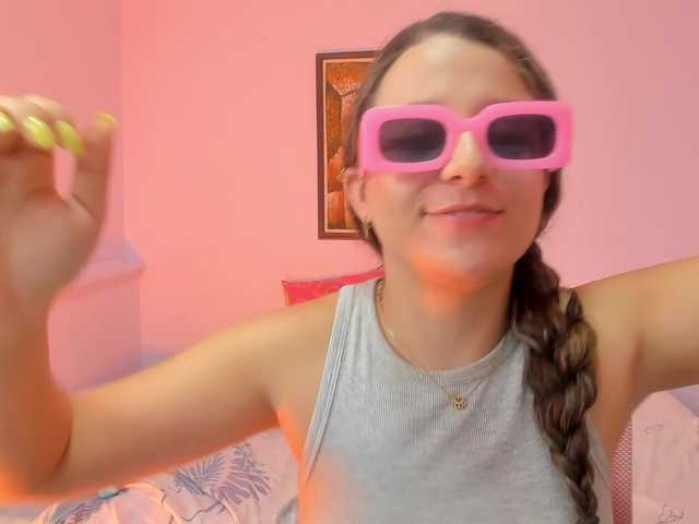 Live sex webcam photo for kattialov #290663288