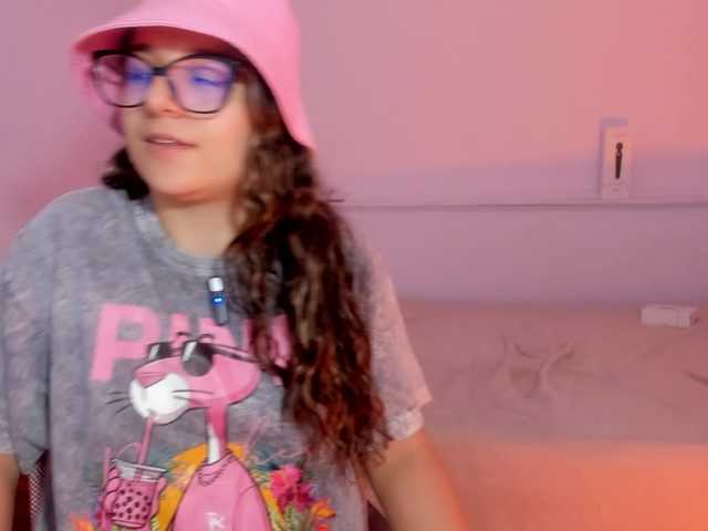 Live sex webcam photo for kattialov #290904000