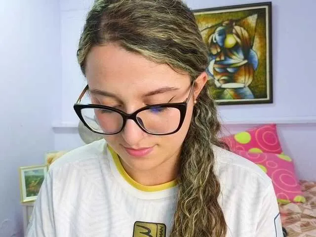 Live sex webcam photo for kattialov #291690248