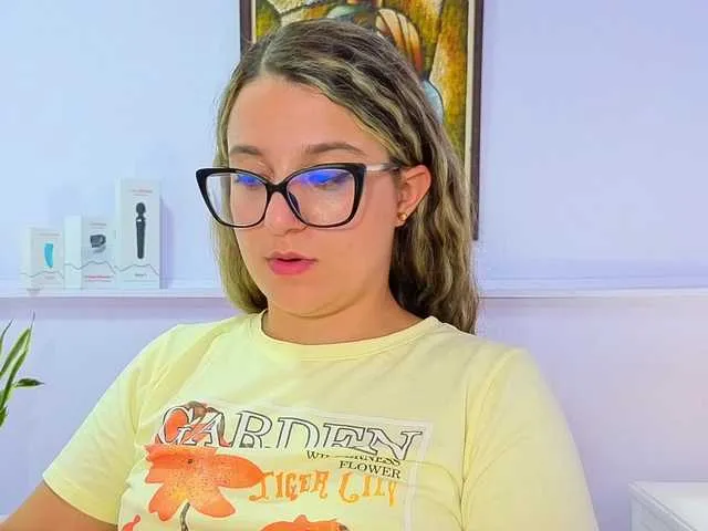 Live sex webcam photo for kattialov #291736670