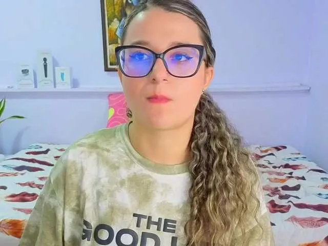 Live sex webcam photo for kattialov #291783436