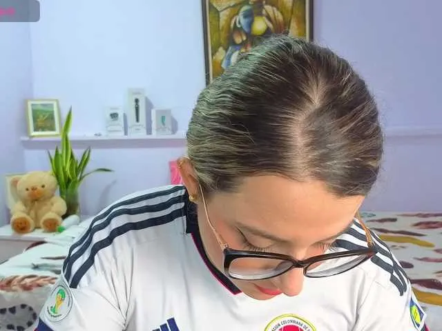 Live sex webcam photo for kattialov #291797418