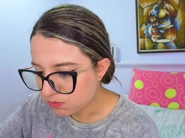 Live sex webcam photo for kattialov #291878574