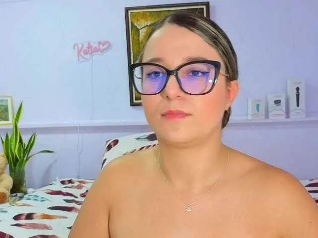 Live sex webcam photo for kattialov #291947596