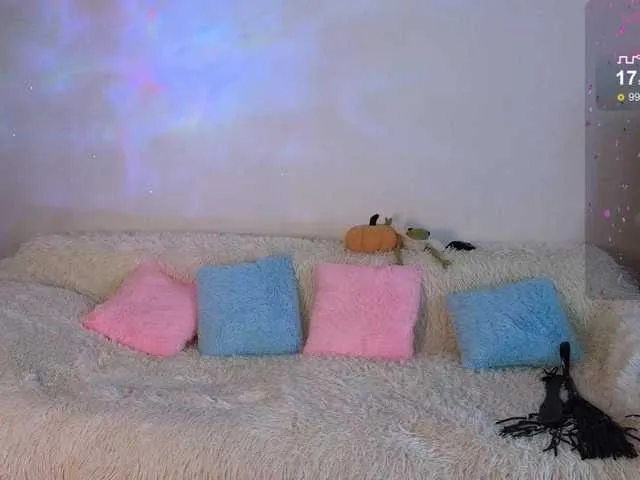 Live sex webcam photo for katy-ethereal #277663626