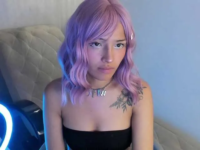 Live sex webcam photo for katzukii- #276540932