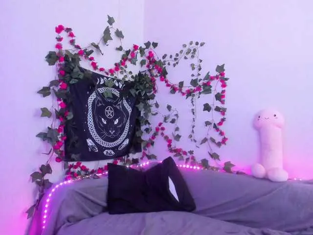 Live sex webcam photo for kawaiikitty #291410893