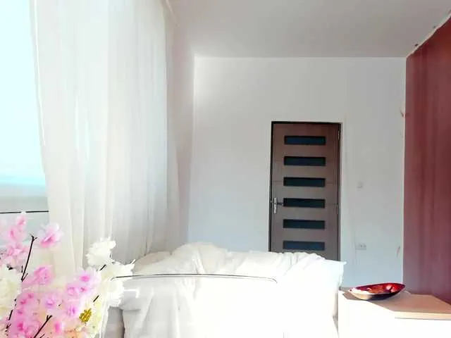 Live sex webcam photo for kaylalaine #276159265