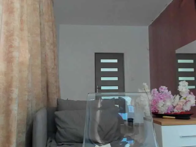 Live sex webcam photo for kaylalaine #276758141