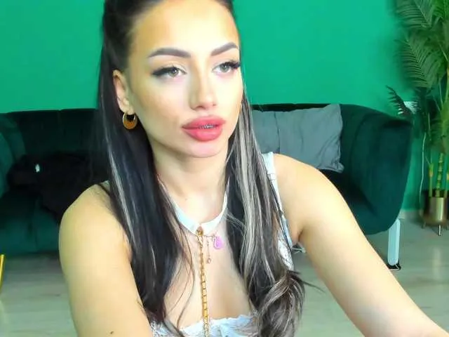 Live sex webcam photo for kaylalaine #277523074