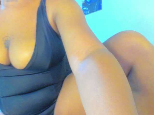 Live sex webcam photo for kayliebony1 #290631977