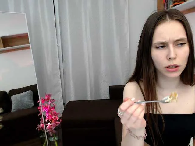 Live sex webcam photo for kaymassey2 #278027163