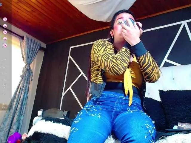 Live sex webcam photo for keila-15 #276878921