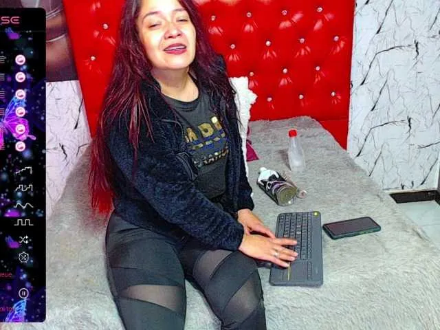 Live sex webcam photo for keila-15 #276991115