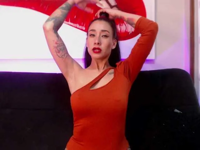 Live sex webcam photo for kelly-house #274253507