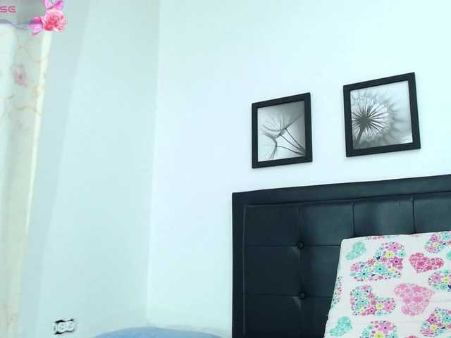 Live sex webcam photo for kelly-joness #291861156