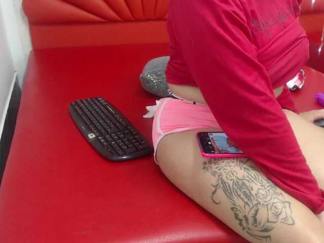 Live sex webcam photo for kelly-sunshin #272380314