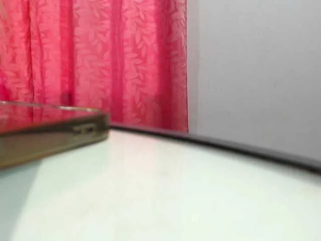 Live sex webcam photo for kellybents1 #276731991