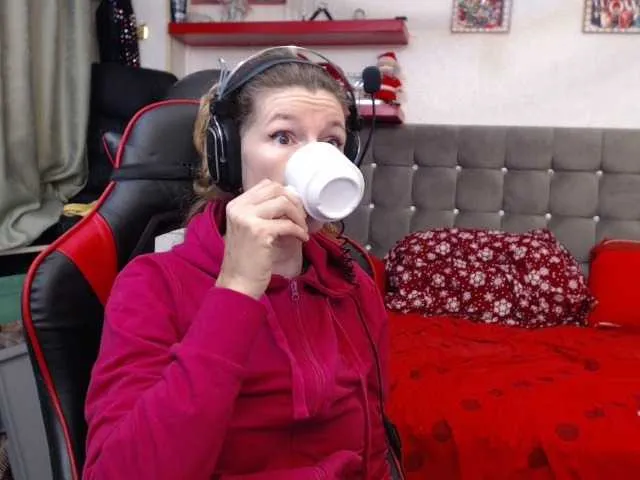 Live sex webcam photo for kellysurfing #276992788