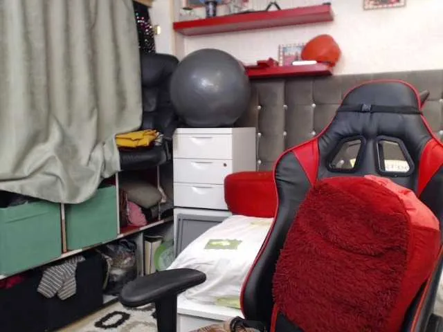 Live sex webcam photo for kellysurfing #277064321