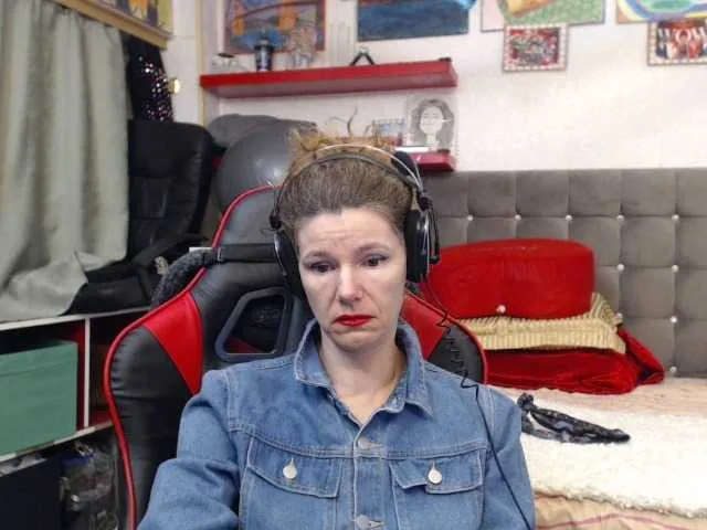 Live sex webcam photo for kellysurfing #277177767