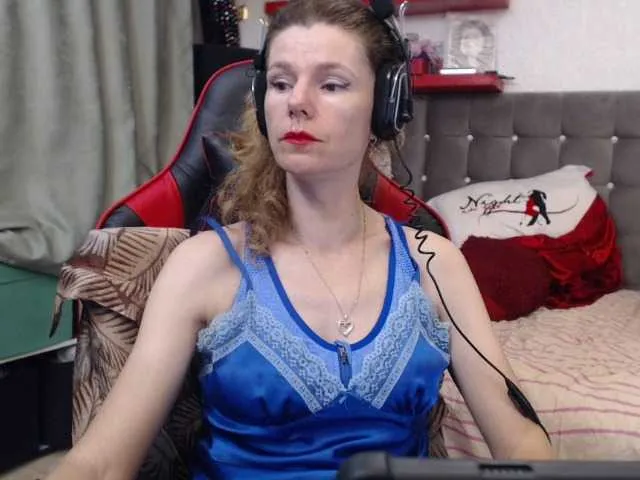 Live sex webcam photo for kellysurfing #277370028