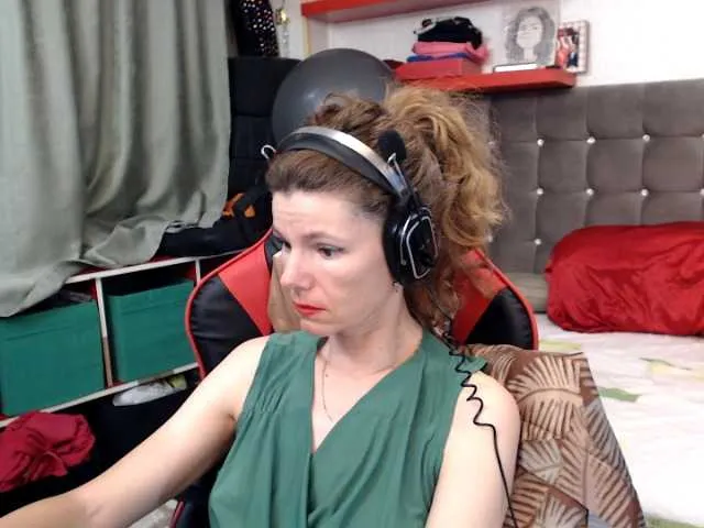 Live sex webcam photo for kellysurfing #277486288