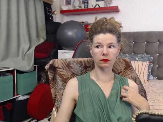 Live sex webcam photo for kellysurfing #277575584