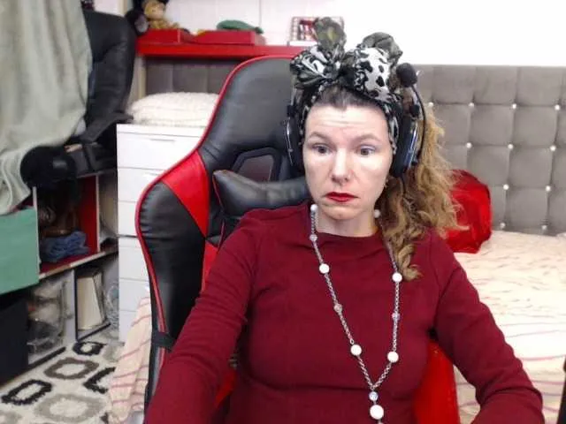 Live sex webcam photo for kellysurfing #277788766