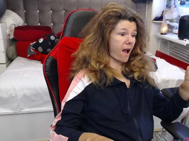 Live sex webcam photo for kellysurfing #277964490