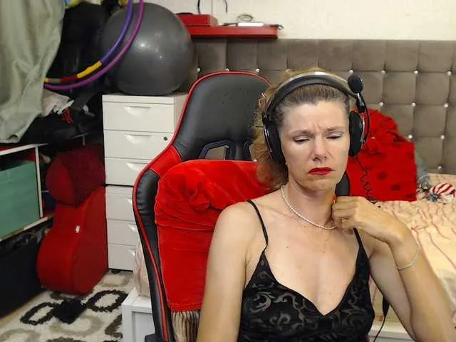 Live sex webcam photo for kellysurfing #282035562