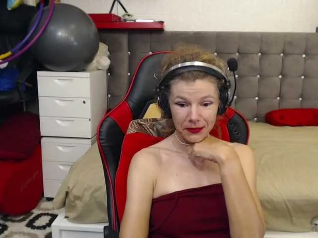 Live sex webcam photo for kellysurfing #287845155